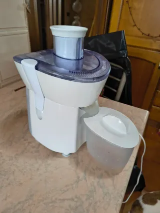 Estrattore succo bianco e blu