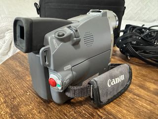 Videocámara Canon MiniDV Plata