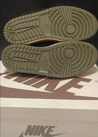 Jordan 1 Low Travis Scott Olive Talla 43