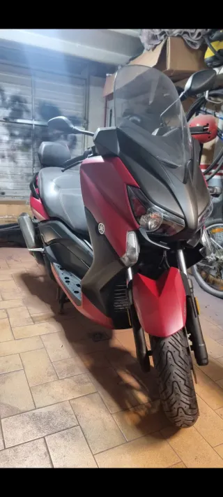 Yamaha Xmax 125