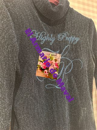 Jersey cuello alto azul marino brillante