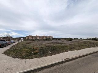 Terreno en venta en PAU 2-600 en Puertollano