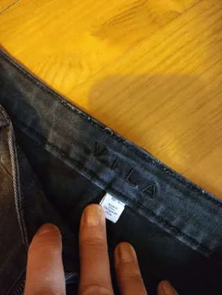 Pantalón campana negro mujer