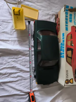 Coche teledirigido Mercedes 450 SE Rico