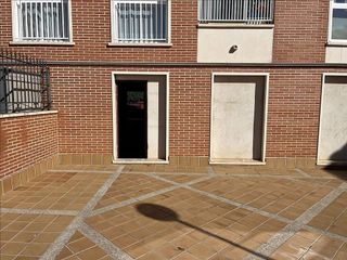 Local comercial en venta en Hervencias en Ávila