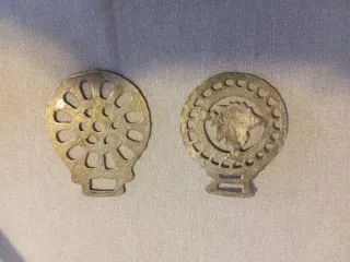 2 medallones latón, para decoración arnés caballo