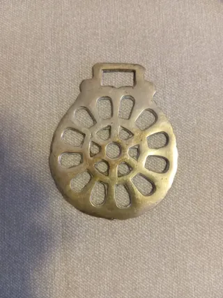 2 medallones latón, para decoración arnés caballo