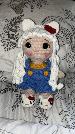 Muñeca Amigurumi Hecha a Mano