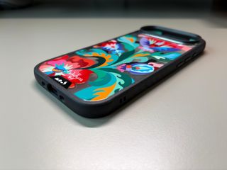 Funda iPhone AIR MOUS Diseño Floral