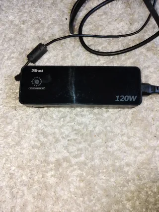 Cargador Trust 120W