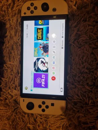 Nintendo Switch Negra y Blanca
