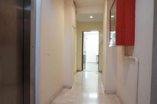 Oficina en venta en Porta en Barcelona