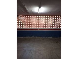 Garaje en venta en Les Roquetes en Barcelona