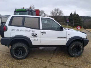 Nissan Terrano II 2002