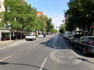 Local comercial en alquiler en Almagro en Madrid