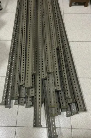 ESTANTERÍAS BALDAS METÁLICAS