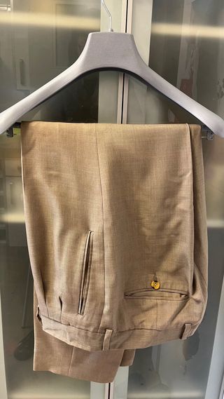 Pantalón de vestir caballero beige