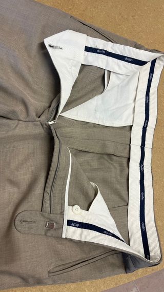 Pantalón de vestir caballero beige