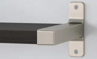 Estante madera wengue con soportes metal