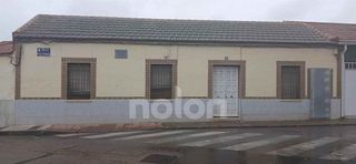 Casa adosada en venta en Las Mercedes - El Cármen en Puertollano