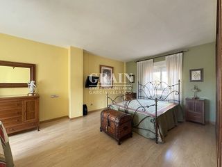 Casa adosada en venta en Santa Cruz - Industria - Polígono Campollano en Albacete