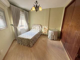 Casa adosada en venta en Santa Cruz - Industria - Polígono Campollano en Albacete