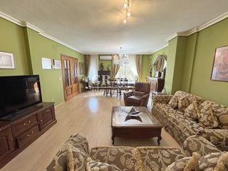 Casa adosada en venta en Santa Cruz - Industria - Polígono Campollano en Albacete