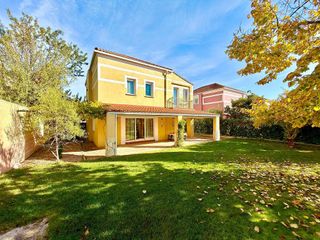 Chalet en venta en Cabanillas del Campo