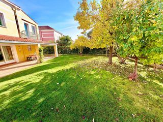 Chalet en venta en Cabanillas del Campo