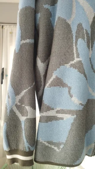 Chaqueta de punto con estampado floral