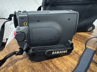 Videocámara Samsung Hi8 Digital Zoom 880x