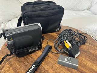 Videocámara Samsung Hi8 Digital Zoom 880x