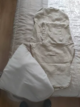 Saco para silla de bebé color crema