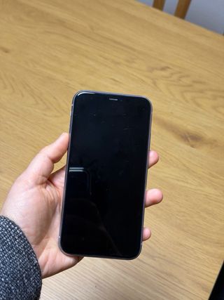 iPhone 11 64GB Morado