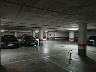 Garaje en venta en La Goleta - San Felipe Neri en Málaga