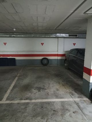 Garaje en venta en La Goleta - San Felipe Neri en Málaga