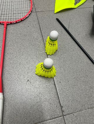 Set bádminton Decathlon: red +2raquetas +2volantes