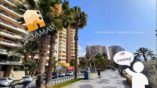 Garaje en venta en La Malagueta - La Caleta en Málaga