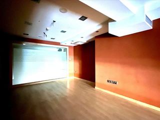 Local comercial en venta en Ensanche en Pamplona