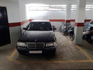 Garaje en venta en Zona Puerto Deportivo en Fuengirola