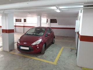 Garaje en venta en Zona Puerto Deportivo en Fuengirola