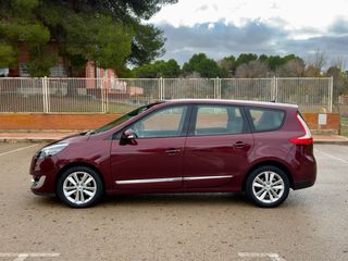 Renault Grand Scenic 2013