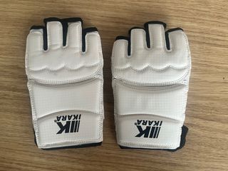 Guantes Taekwondo IK KARA