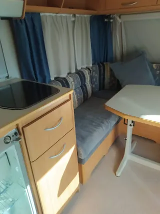 Caravana Knaus Blue Line 450TF con documentación