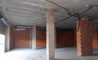 Local comercial en venta en Zona Llombai en Burriana