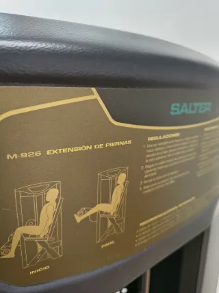 Máquina de gimnasio SALTER extensión de cuádriceps