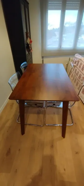 Pack de 4 sillas transparentes IKEA