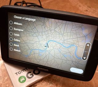 TomTom GO BASIC GPS