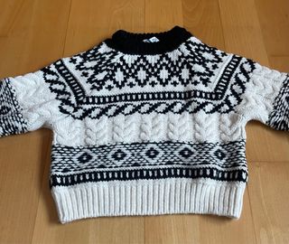 Jersey de mujer. Zara. Talla S. Negro y Blanco