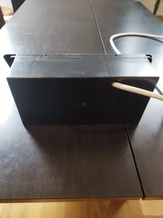 Regleta empotrable 2 enchufes + 2 USB